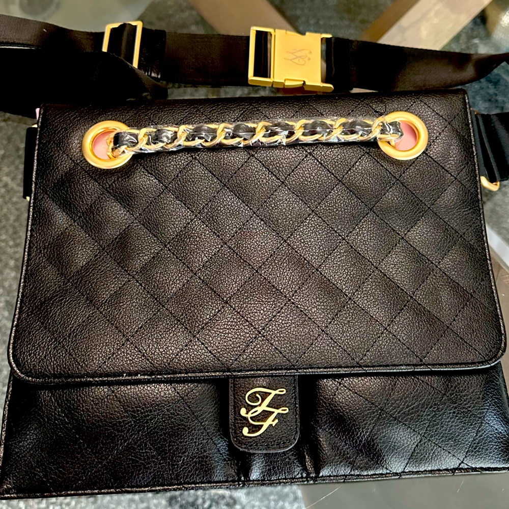 Sac Porte Brushing pour professionnel Makeup
Marque Too Faced
